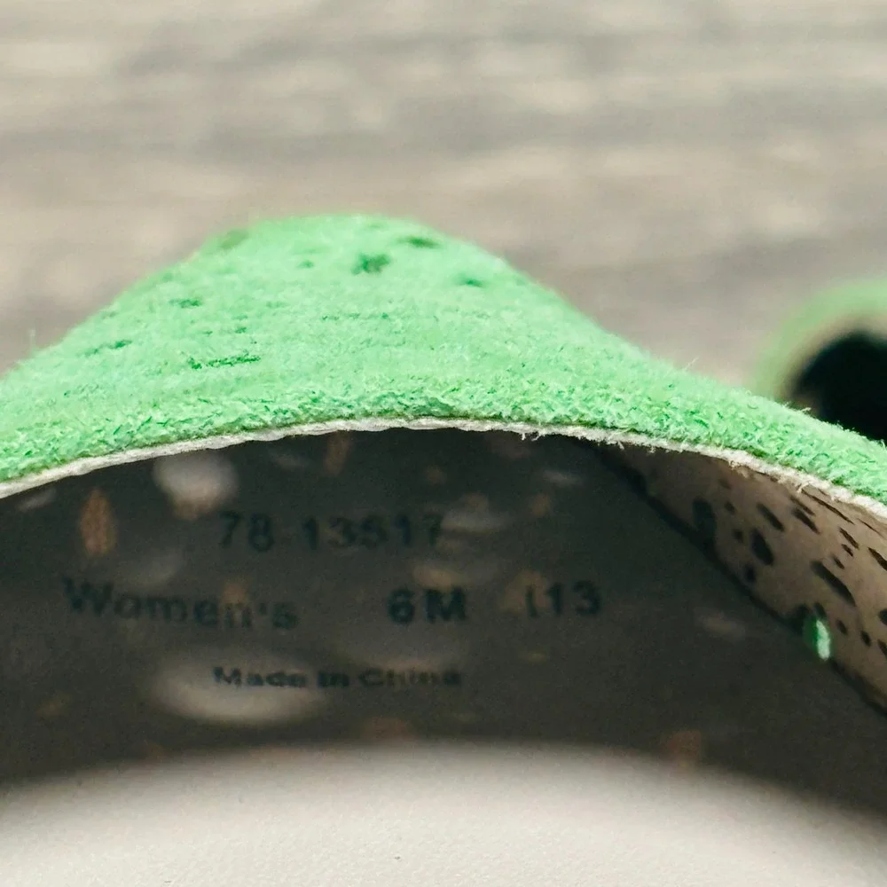 Johnston & Murphy Green Tami Laser‎ Cut Pointed Ballet Flat Women's 6M